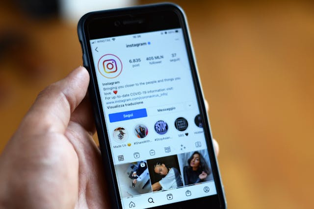 Do People Get Notified When You Screenshot on Instagram Story